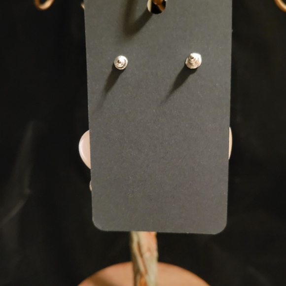 2/$20 Resin Glitter Leopard Pattern Heart Earrings - Picture 2 of 4